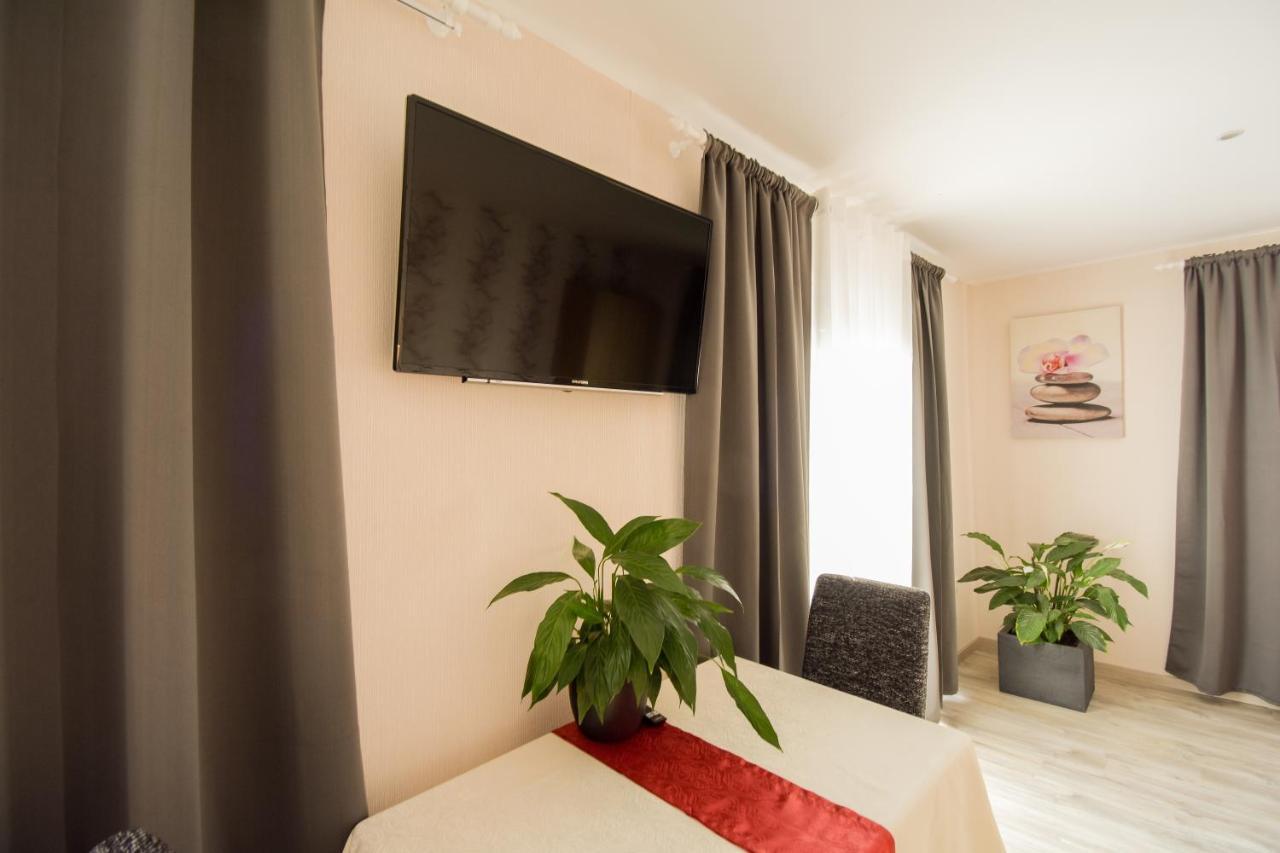Mainzimmer - Business Apartments Hasloch  المظهر الخارجي الصورة