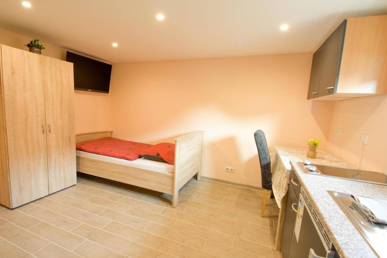 Mainzimmer - Business Apartments Hasloch  المظهر الخارجي الصورة