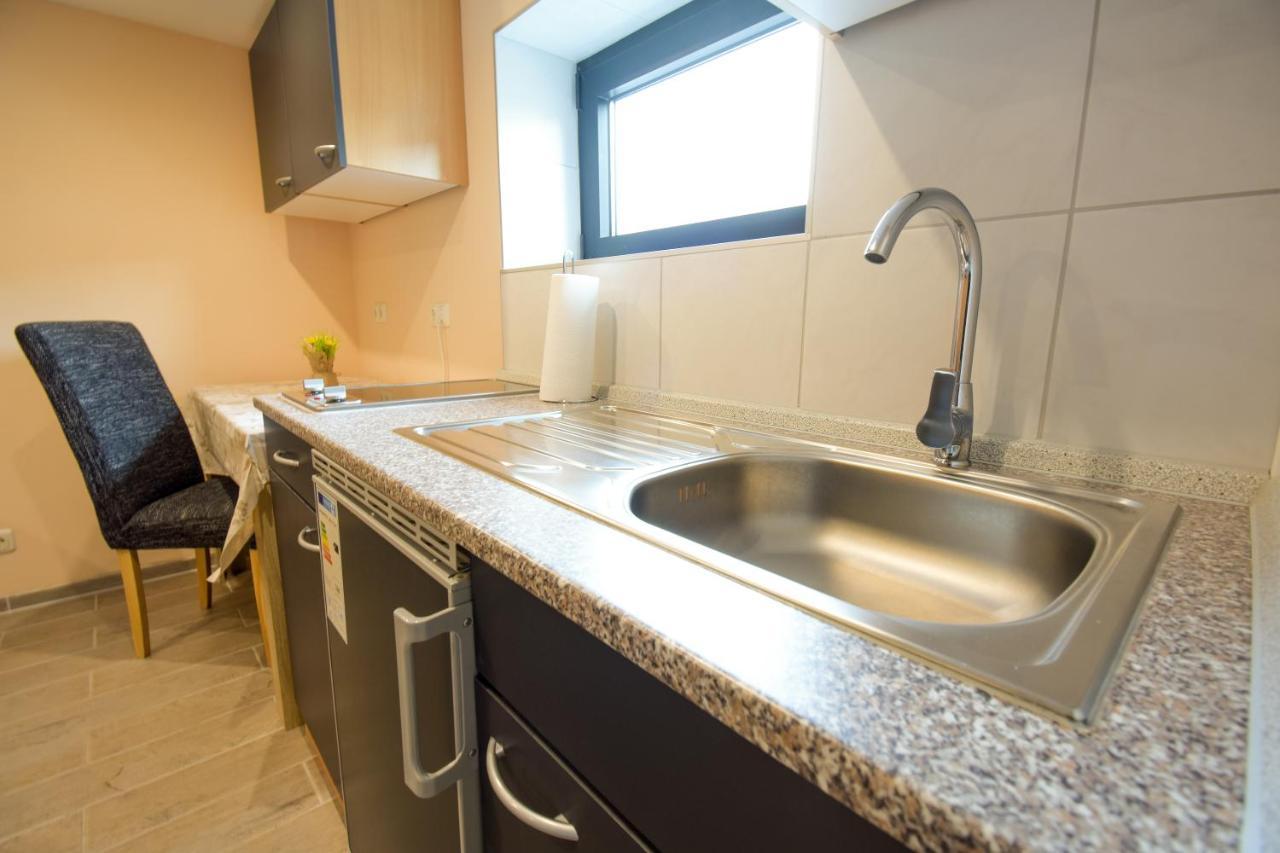 Mainzimmer - Business Apartments Hasloch  المظهر الخارجي الصورة