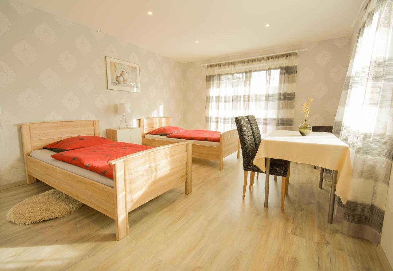 Mainzimmer - Business Apartments Hasloch  المظهر الخارجي الصورة