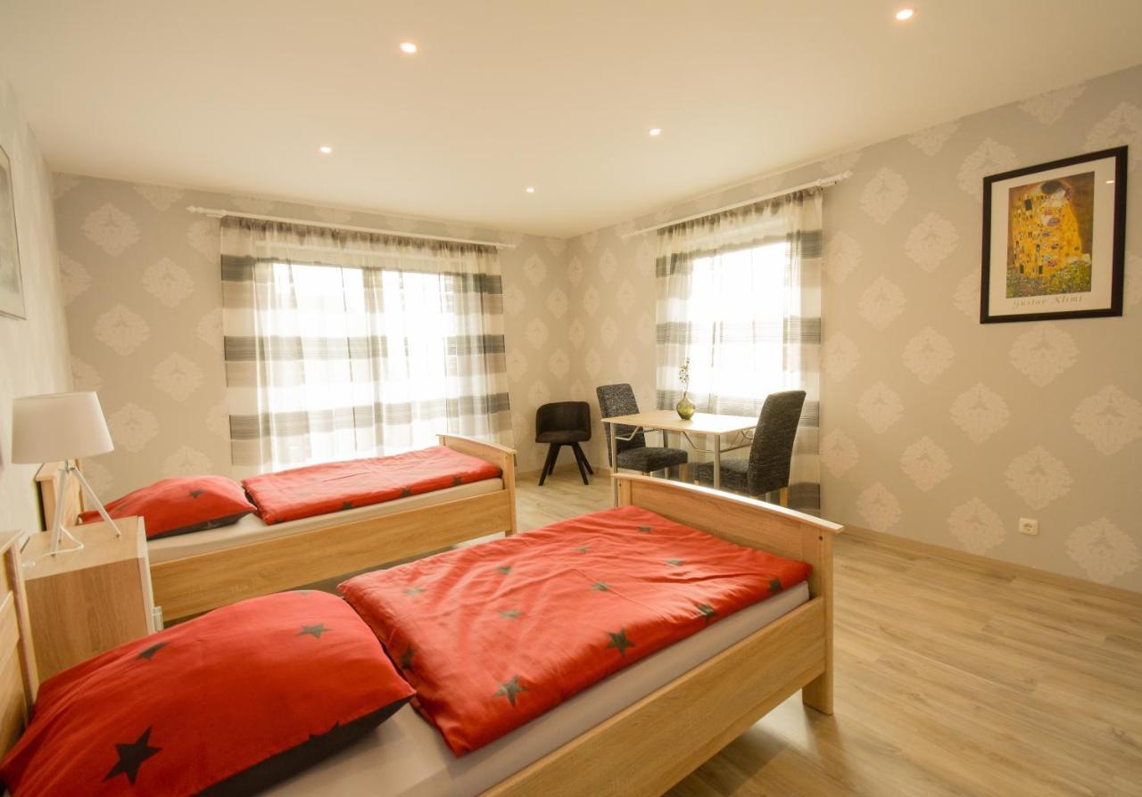 Mainzimmer - Business Apartments Hasloch  المظهر الخارجي الصورة